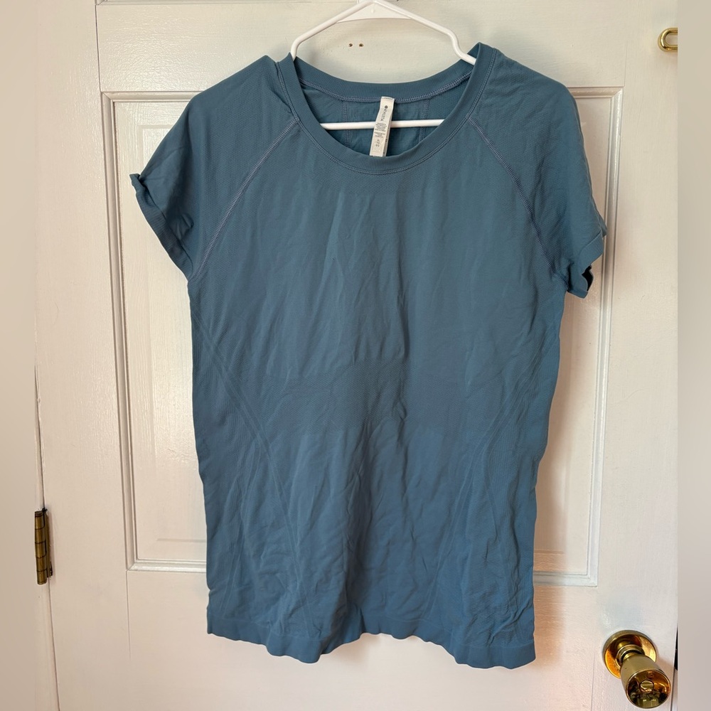 Athleta Short Sleeve Tee in Slate Blue-Grey